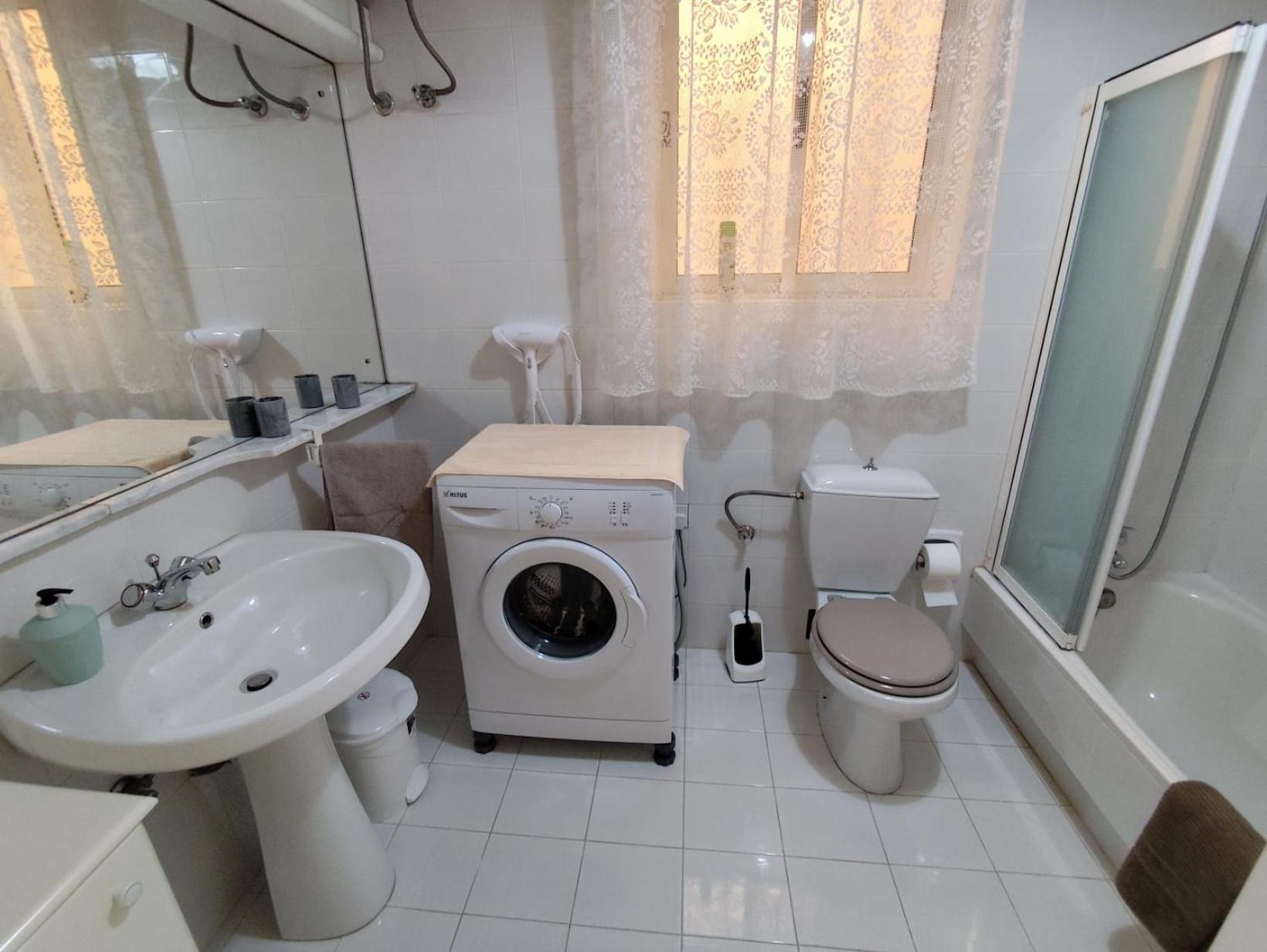 Apartment Sea Breeze Bliss - Self Check-in St. Paul's Bay
