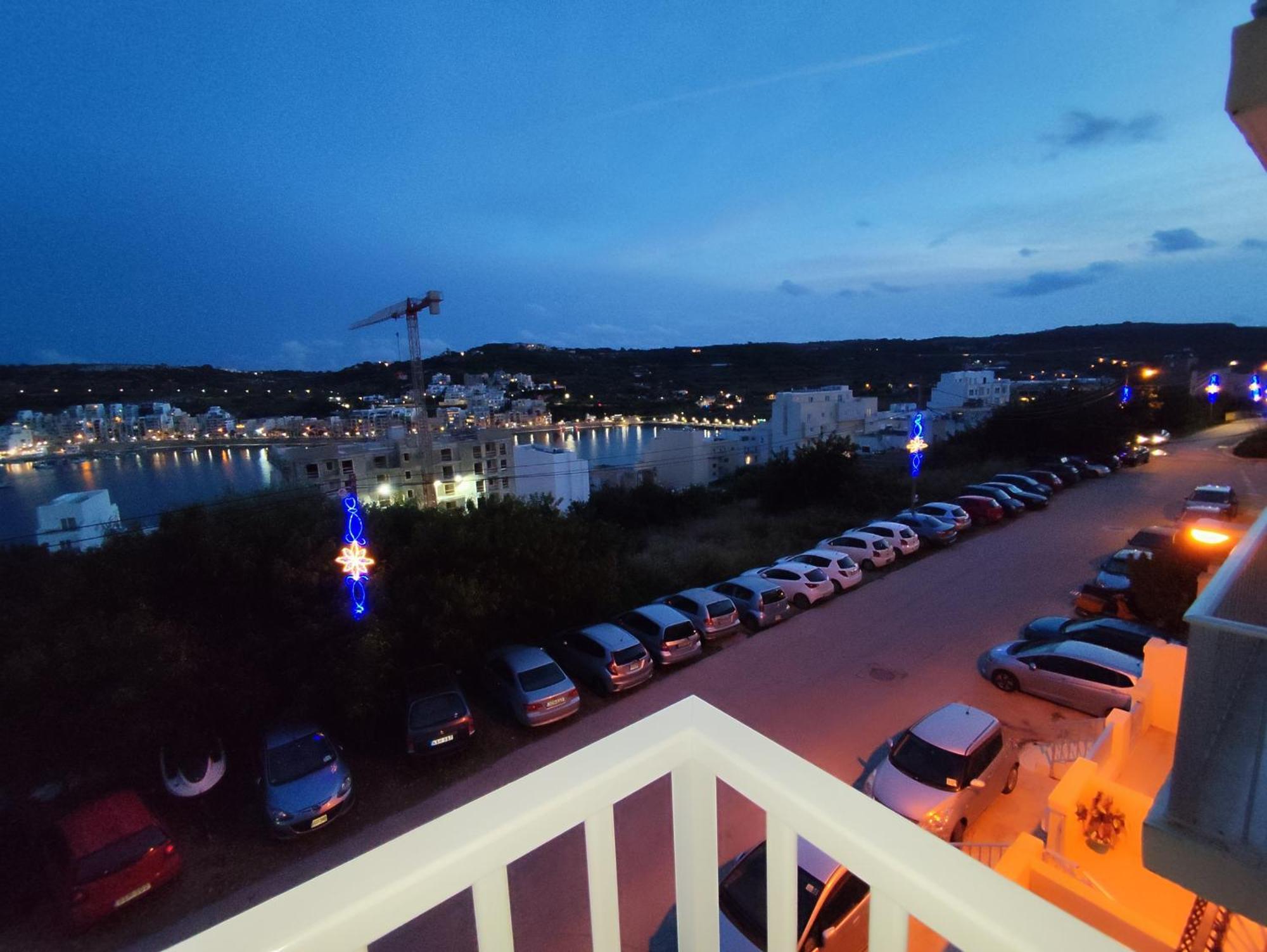 Sea Breeze Bliss - Self Check-in Apartment St. Paul's Bay