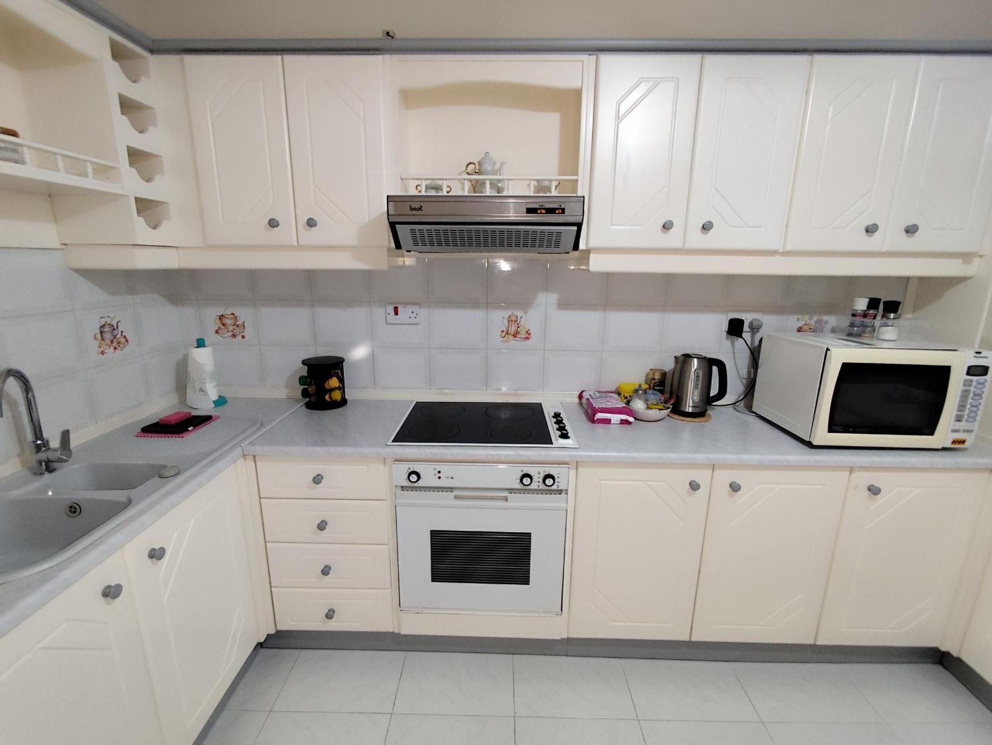 Sea Breeze Bliss - Self Check-in Apartment St. Paul's Bay